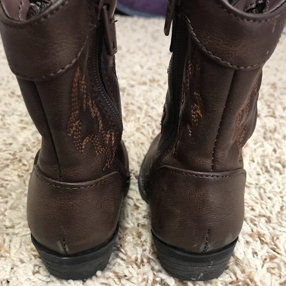 Cowboy boots - Picture 3 of 4